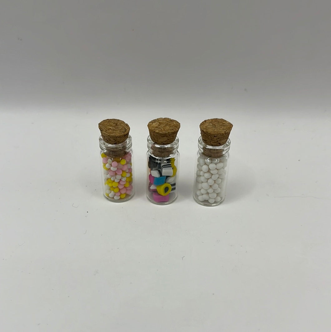 ZR063 - 3 jars of sweets