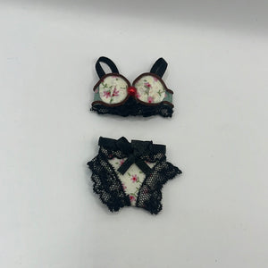 YD005 - Bra and knickers set