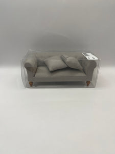 LOU068 - Grey chesterfield sofa