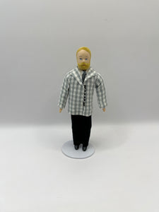 DOL119 - Man with beard