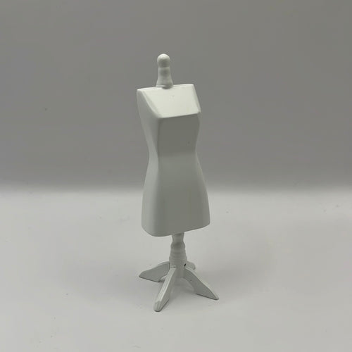 HOB017 - White dressmakers mannequin