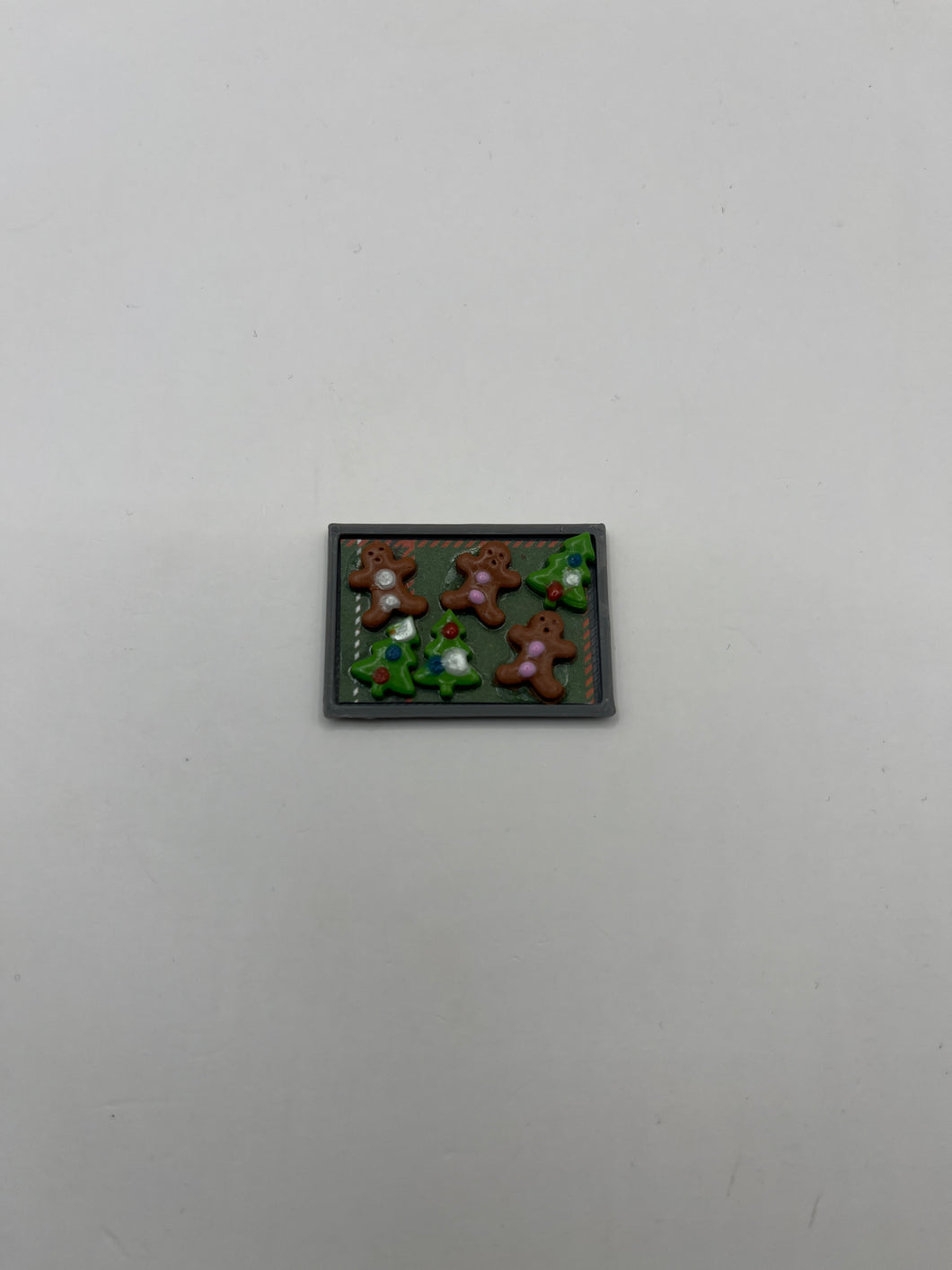 ZR274 - Tray of Christmas cookies