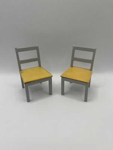 9337 - Contemporary grey pair of chairs