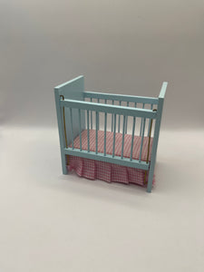 NUR021 - Pale blue cot