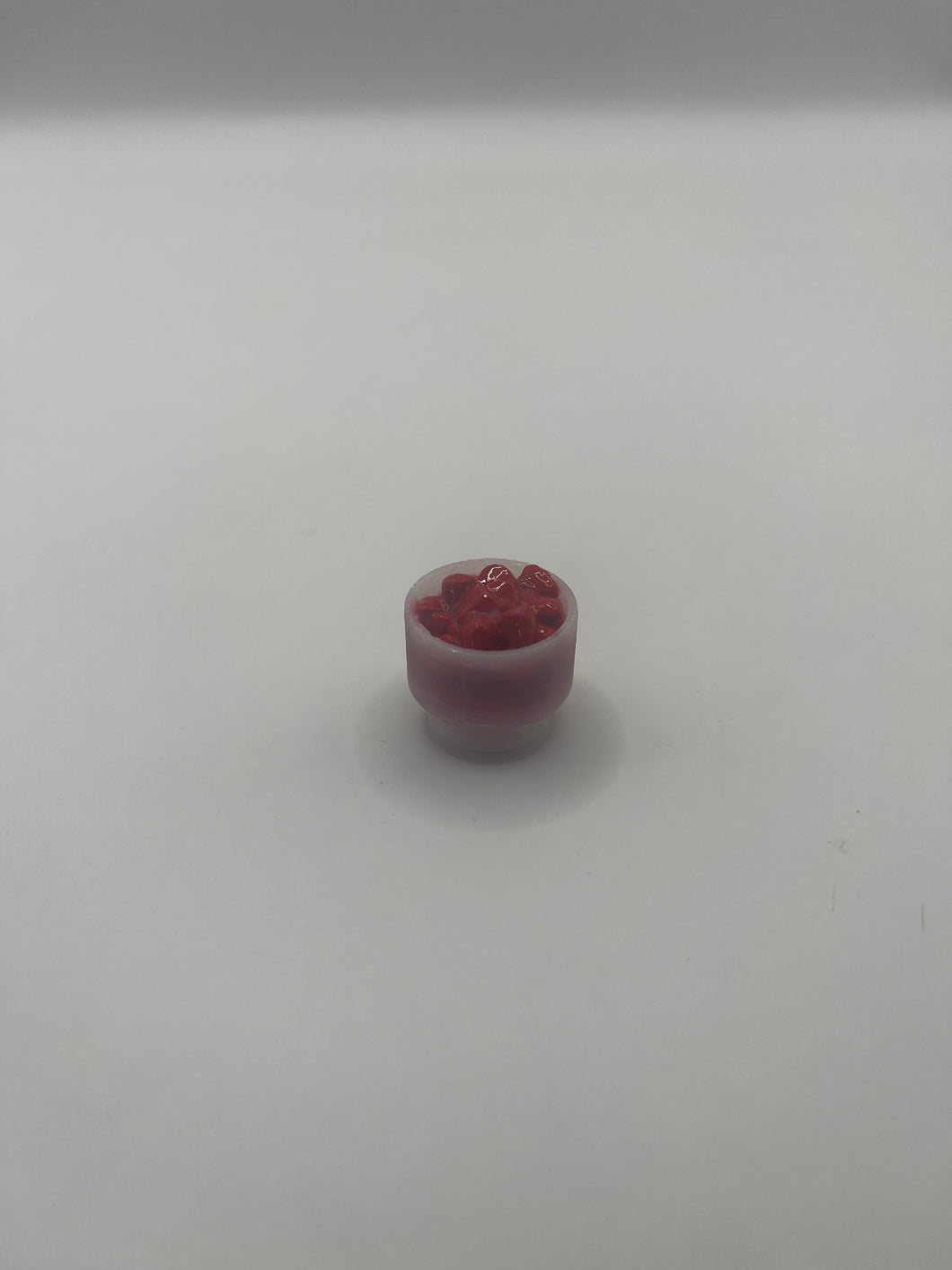 ZR154 - Large bowl of strawberries