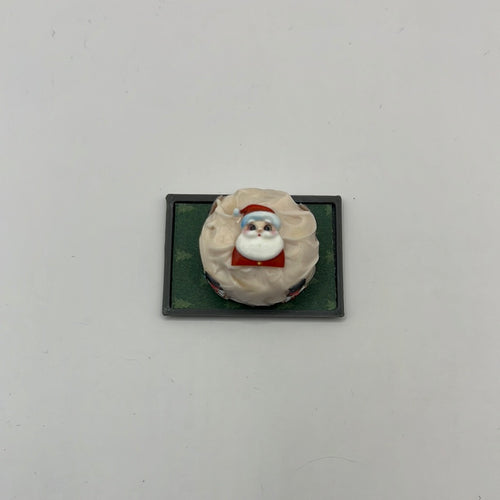 ZR187 - Decorated Christmas cake