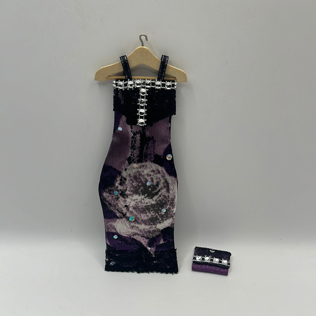 YD062 - Evening dress on hanger with matching clutch bag