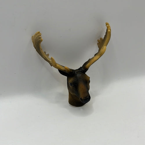 DEC172 - Large stags head