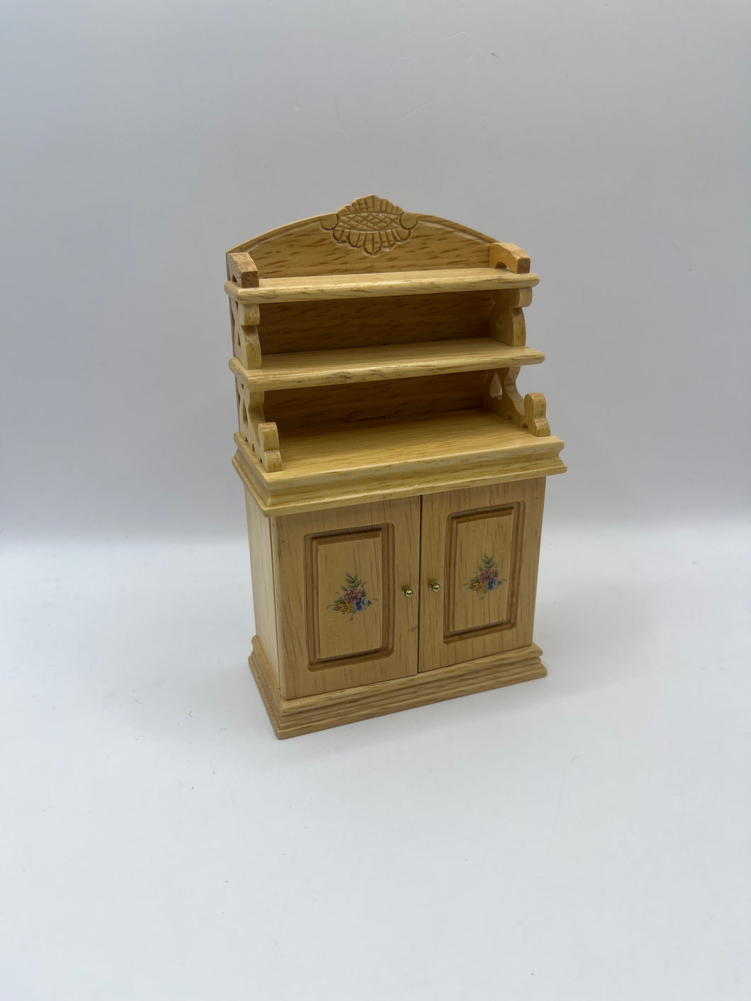 DEC030 - Pine chiffonier