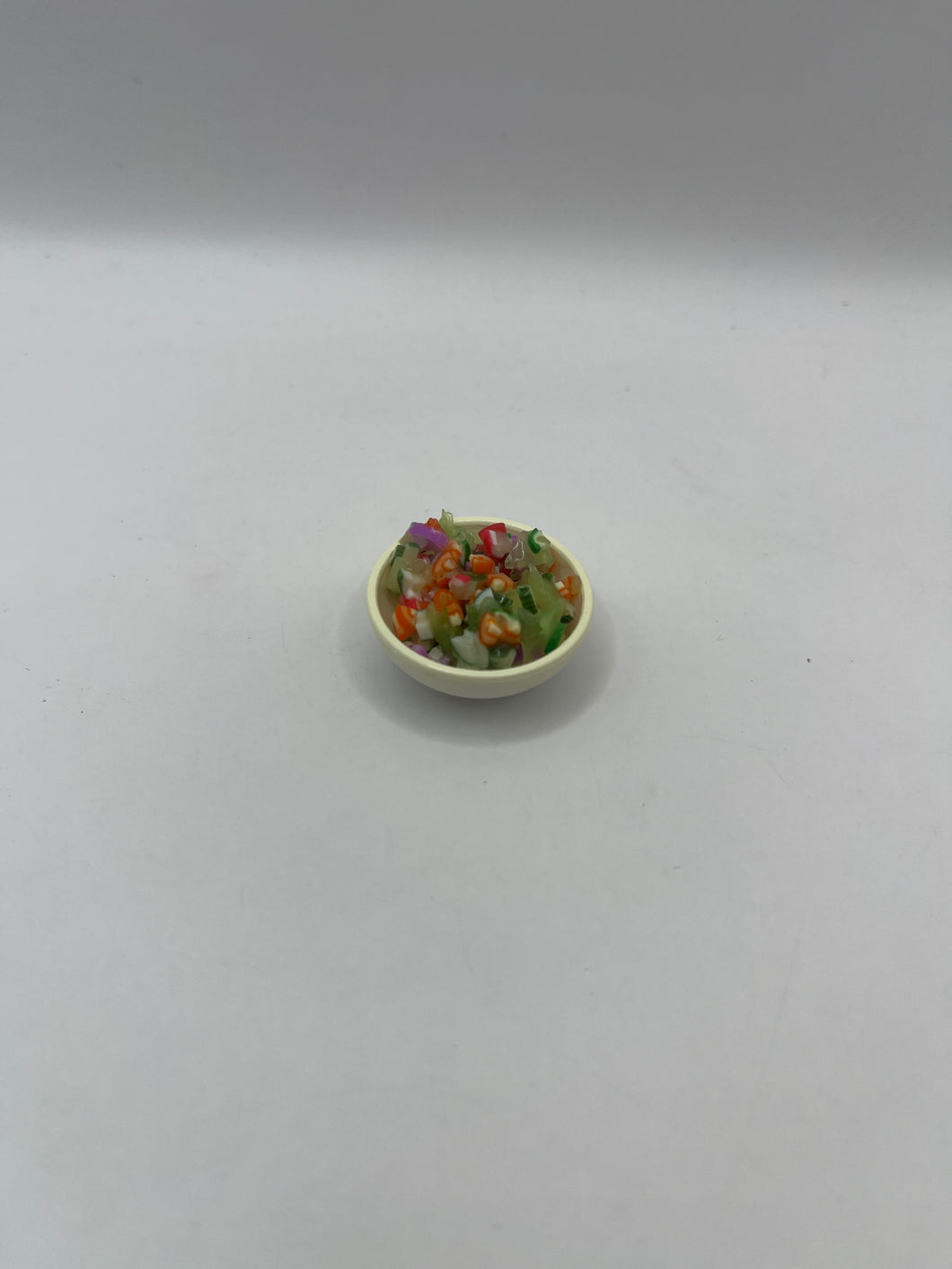 ZR107 - Large bowl of salad