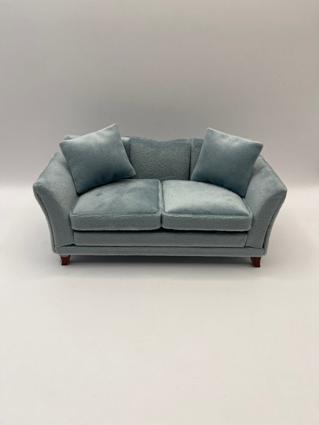 9317 - Modern grey sofa