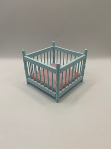 NUR024 - Pale blue play pen