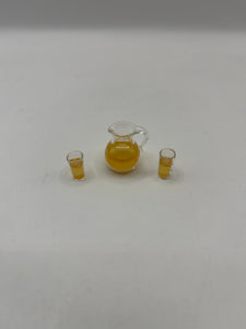 ACC114 - Jug and glasses of fruit juice