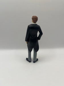 DOL160 - Resin groom figure