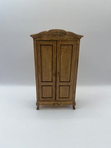 AB027 - Double wardrobe