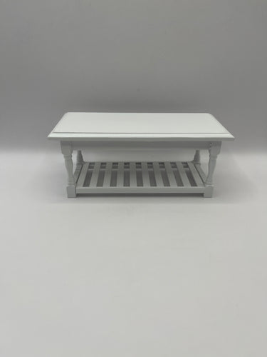 KIT003 - White kitchen prep table