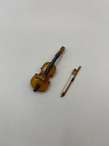 HOB024 - Violin and bow