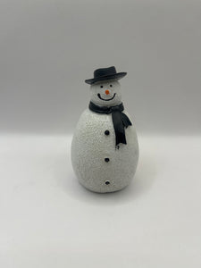 DP323 - Resin snowman