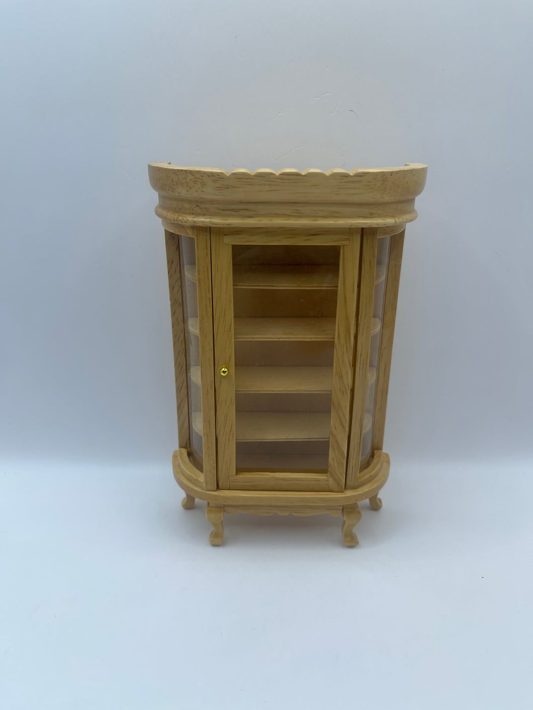 LOU032 - Display cabinet