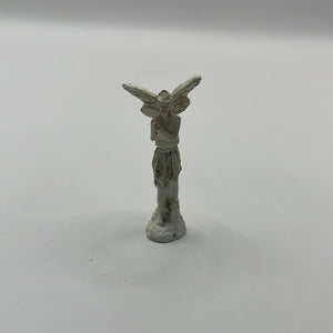 4956 - Fairy statue