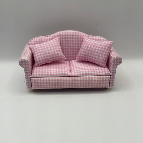 DF1162 - Pink checked sofa