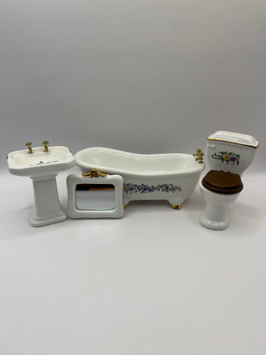 BA030 - Floral bathroom suite