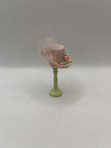 ACC139 - Hat on hat stand