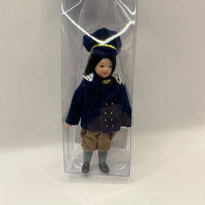 DOL016 - DHE Earl doll