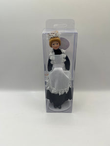 DP053 - Maid in black and white