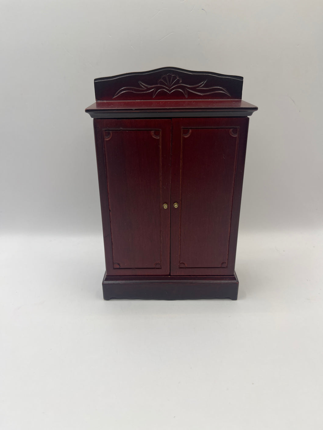 AB104 - Mahogany wardrobe/tallboy