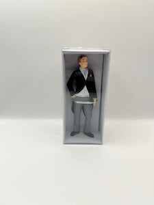 DOL160 - Resin groom figure