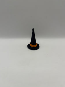 XA39 - Witches hat