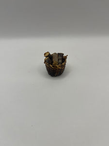 ACC151 - Small basket of logs