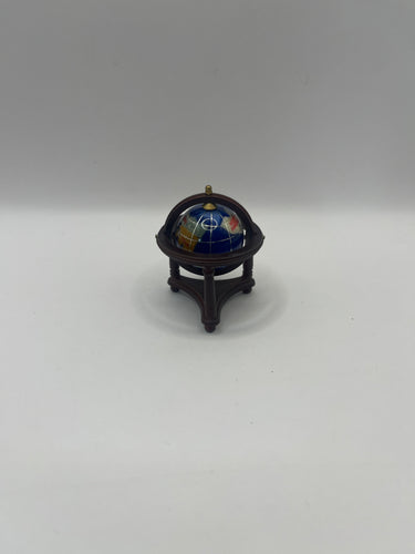 ACC229 - Small floor standing globe