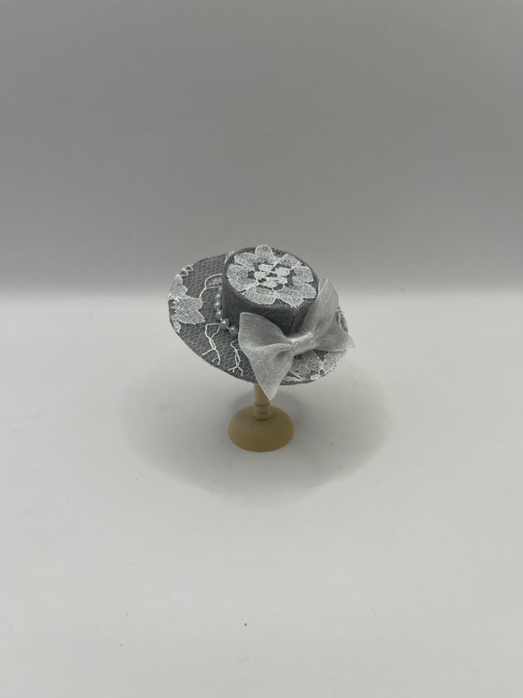 YD097 - Ladies fancy hat