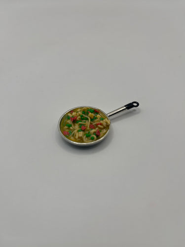 ZR167 - Pan of chicken and chorizo noodles