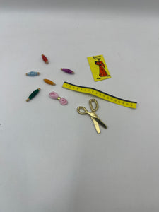 D509 - Sewing items