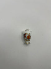 Load image into Gallery viewer, ACC052 - Pair of vases