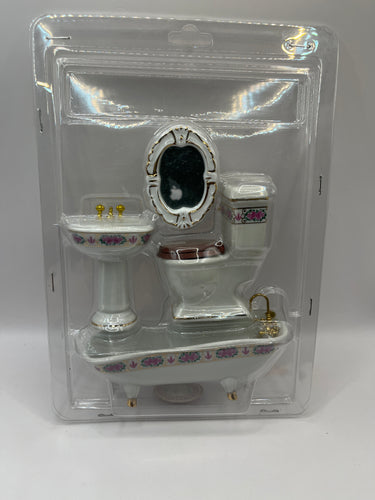 DF1193 - Deluxe pink and gilt bathroom suite