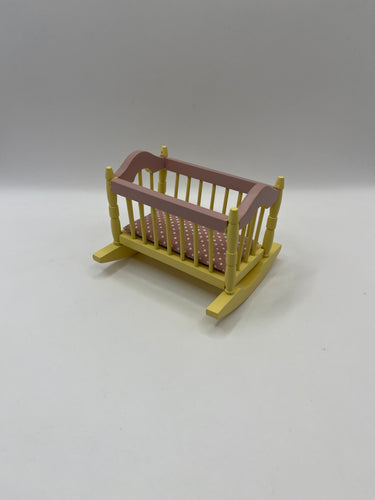 NUR066 - Pink and cream rocking crib