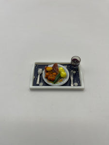ZR201 - Dinner and drink on tray