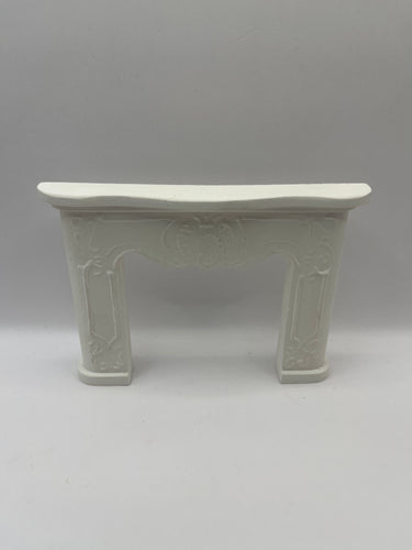 DEC029 - Large fire surround