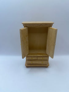 AB038 - Double wardrobe with drawers
