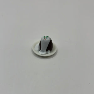 ZR180 - Christmas pudding with brandy cream