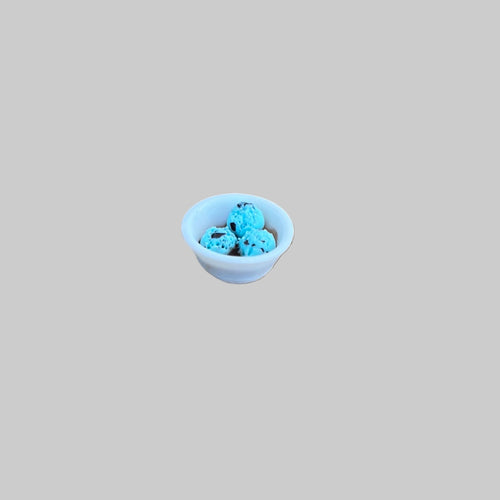 ZR053 - Mint choc chip ice cream with chocolate sauce