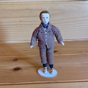 DOL035 - Boy in checked suit