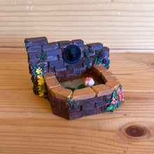 Load image into Gallery viewer, DF642 - Pond with lion head fountain
